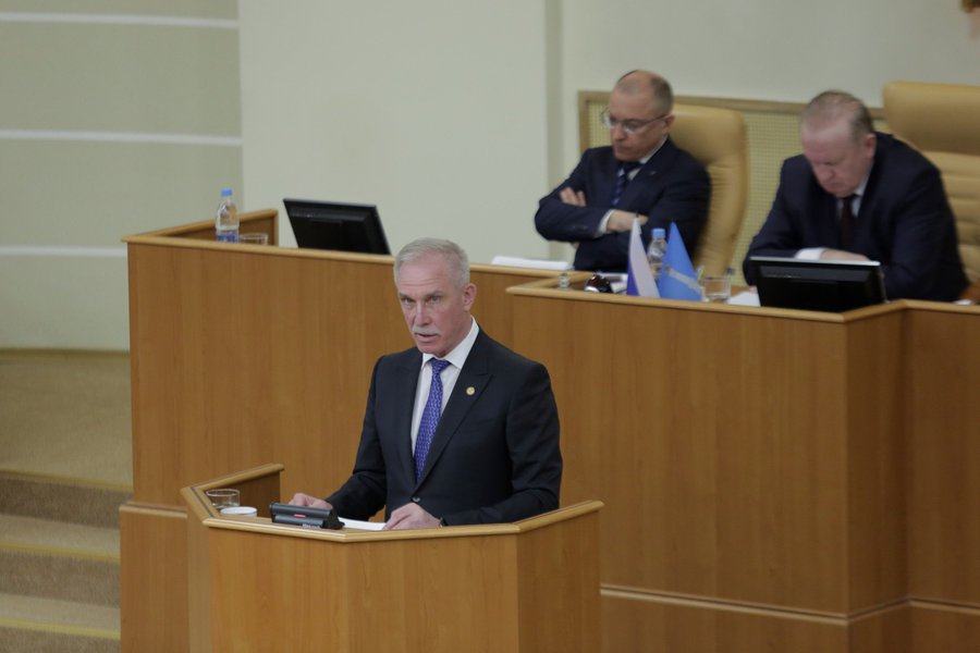 Морозов  отчитался перед депутатам парламента Ульяновской области