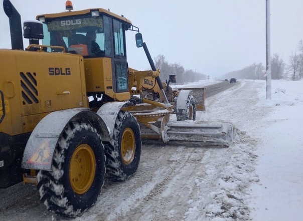 Более 600 единиц техники задействуют зимой для уборки снега на дорогах