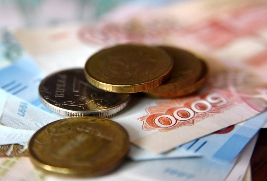 Зарплаты в регионе по сравнению с 2023 годом выросли на 12 тысяч рублей