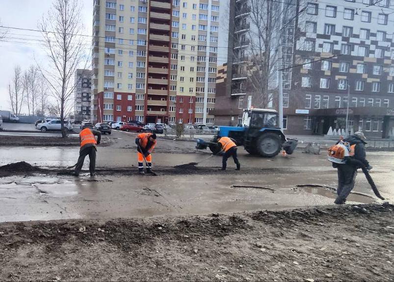 Мэр Ульяновска отчитался губернатору о ремонте дорог