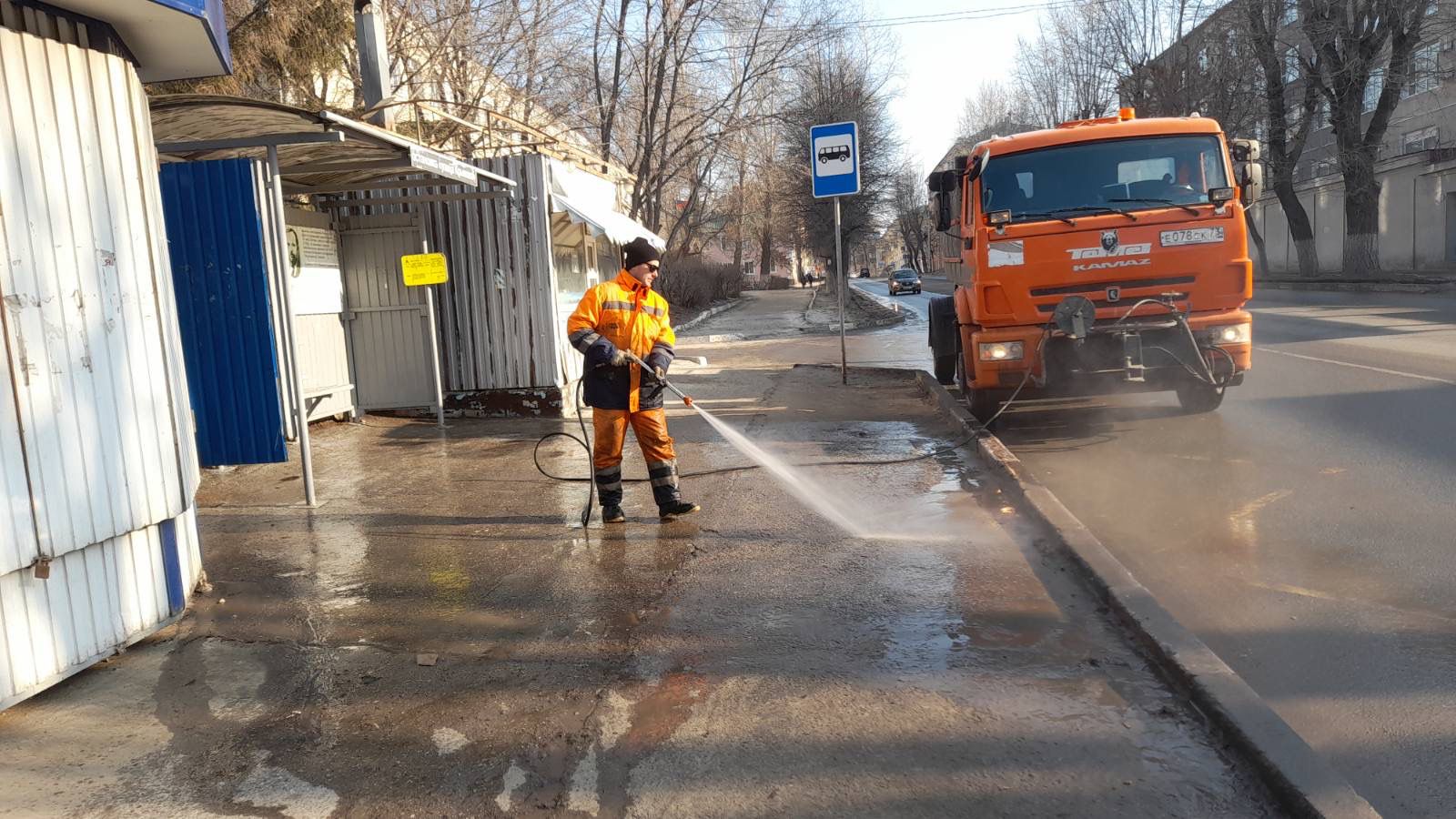 Ульяновские дорожники начали ямочный ремонт струйно-инъекционным методом