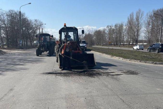 В Ульяновске приступили к ремонту дорог струйно-инъекционным методом