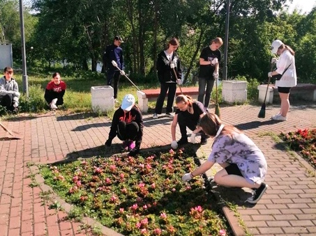 1 июня в Ульяновске школьники приступили к благоустройству общественных пространств