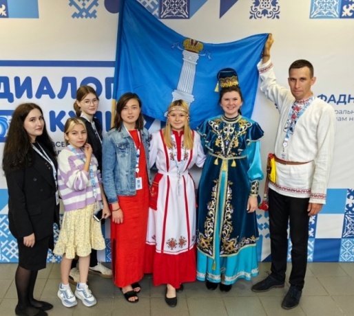 Активисты ульяновской «Яшь Team» приняли участие во Всероссийском лагере «Диалог культур»
