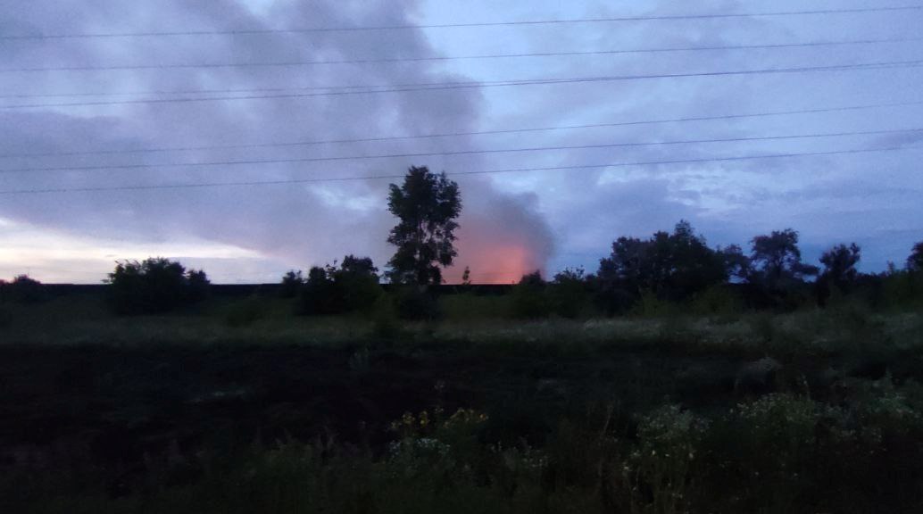 Пожарные тушат возгорание на полигоне промотходов в Заволжье