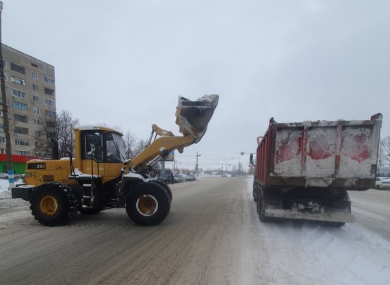 8 марта с улиц Ульяновска вывезли 312 самосвалов снега