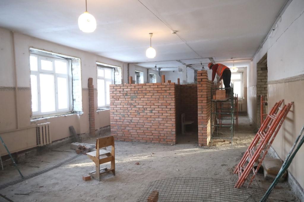 В школах региона проводят ремонт благодаря Правительству РФ