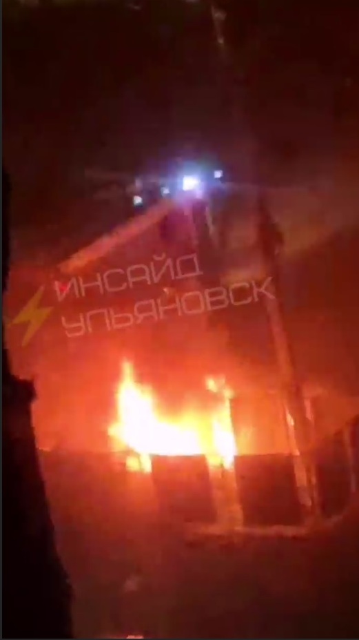 Во дворе школы № 31 Ульяновска произошло возгорание