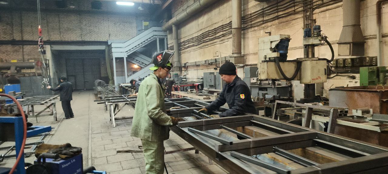 Мэр Ульяновска посетил заволжский завод «Металлоконструкции»