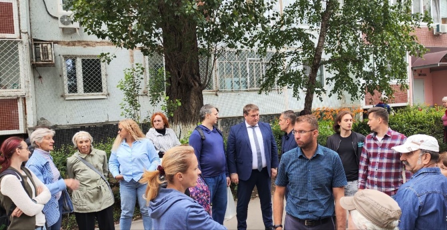 Мэр Ульяновска поддержал защитников зелёной аллеи